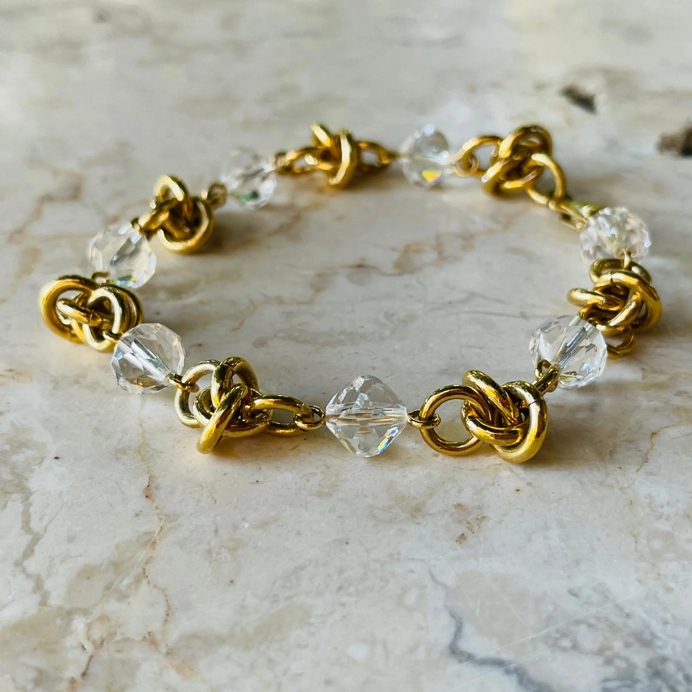 14K Gold Clasp 585 Gold Clear Crystal Bead Knotted Bracelet