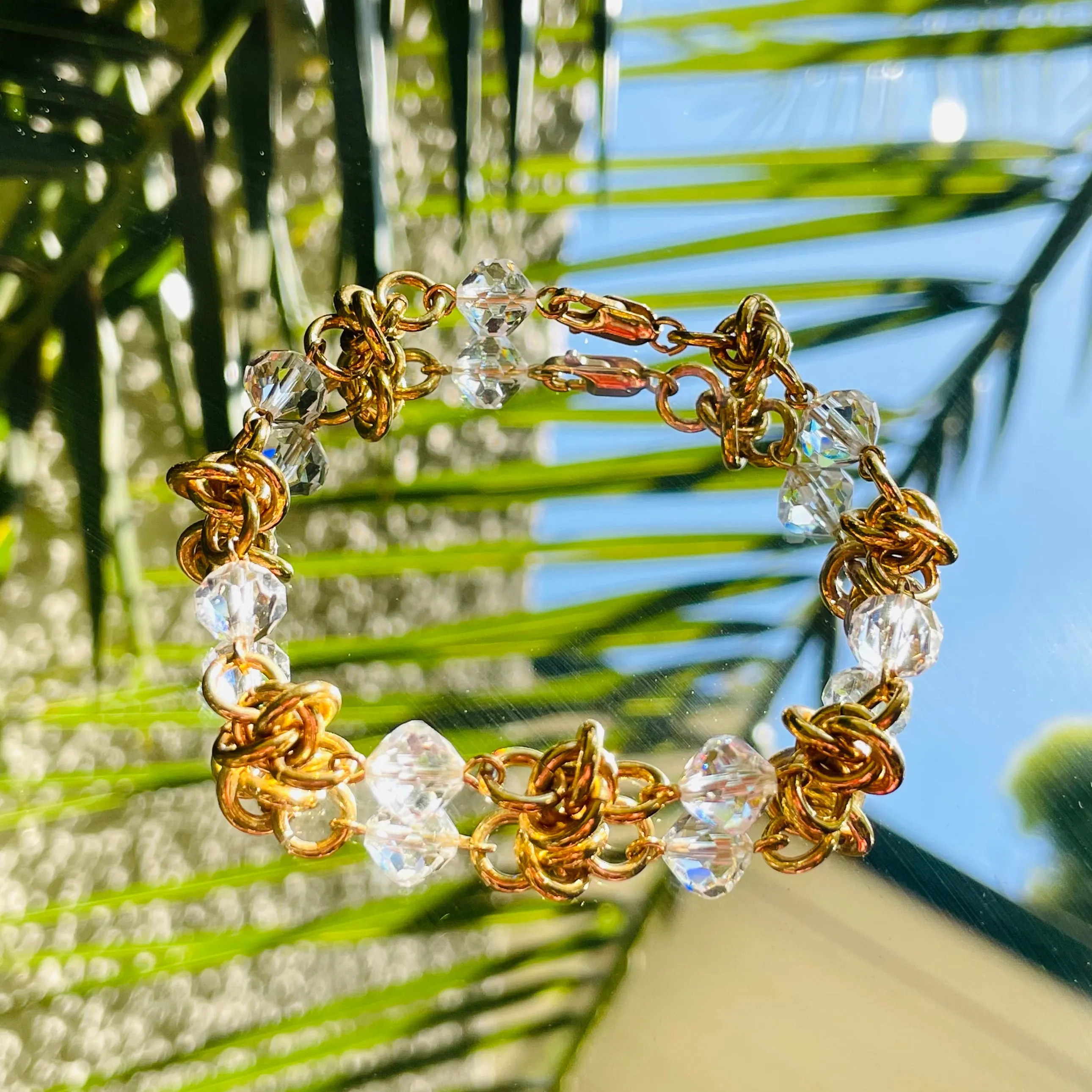 14K Gold Clasp 585 Gold Clear Crystal Bead Knotted Bracelet