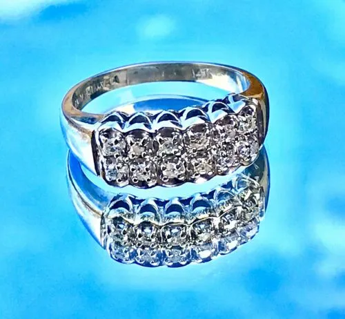 14k White Gold 585 .24 cttw Round Diamond Ring Size 6.5