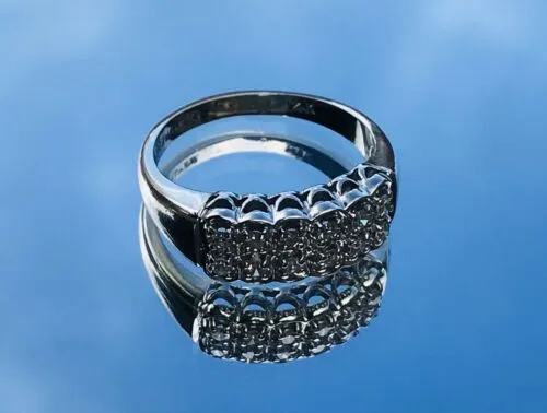 14k White Gold 585 .24 cttw Round Diamond Ring Size 6.5