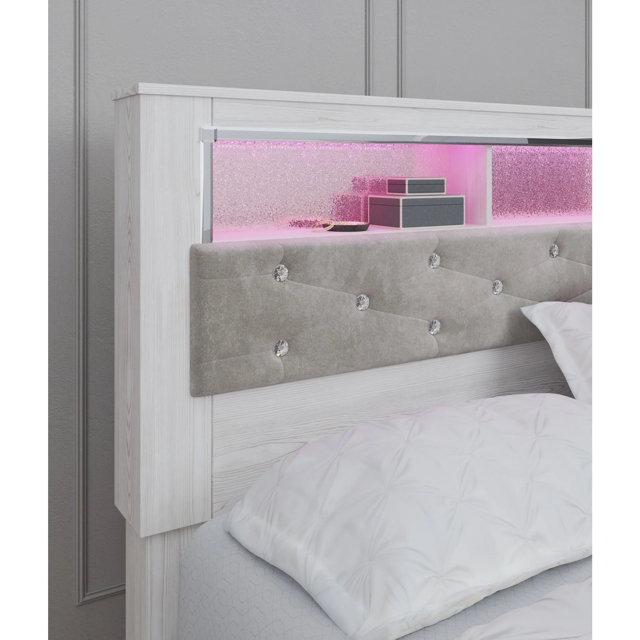 Altyra King Headboard - White