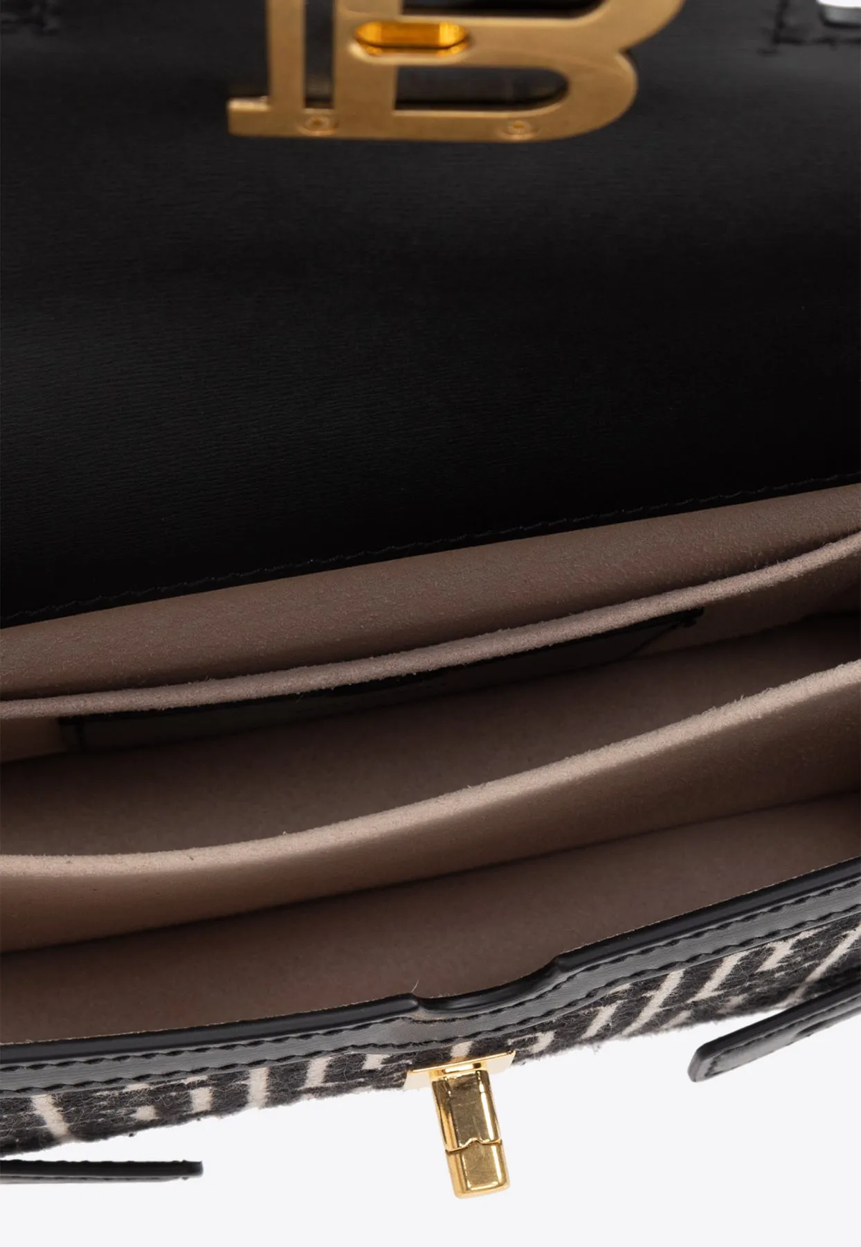 B-Buzz 24 Top Handle Bag