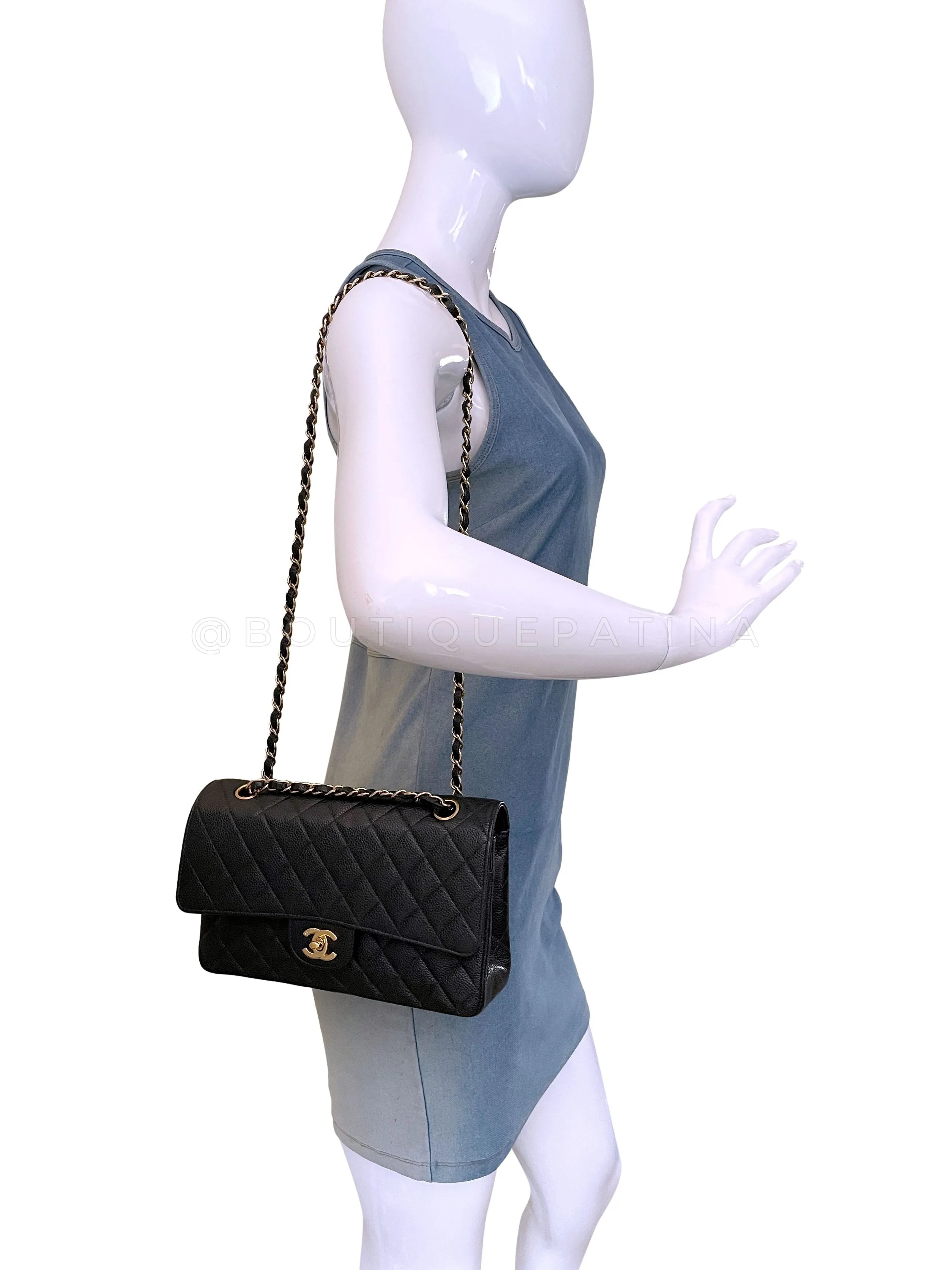 Chanel 2002 Vintage Black Caviar Medium Classic Double Flap Bag 24k GHW