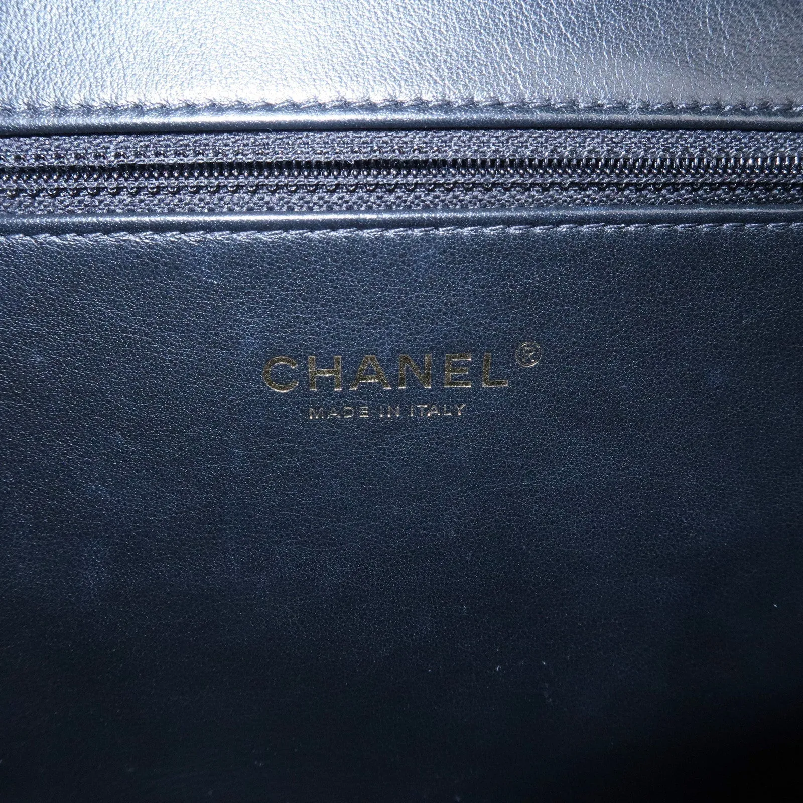 CHANEL CC Filigree Matelasse Caviar Skin Shoulder Bag Black A93344