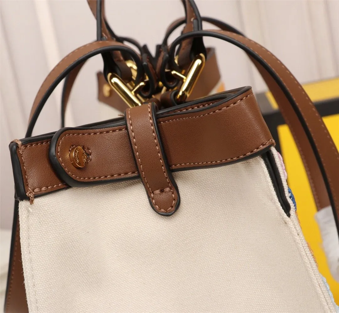 EN   Designer bags by Fendi 089
