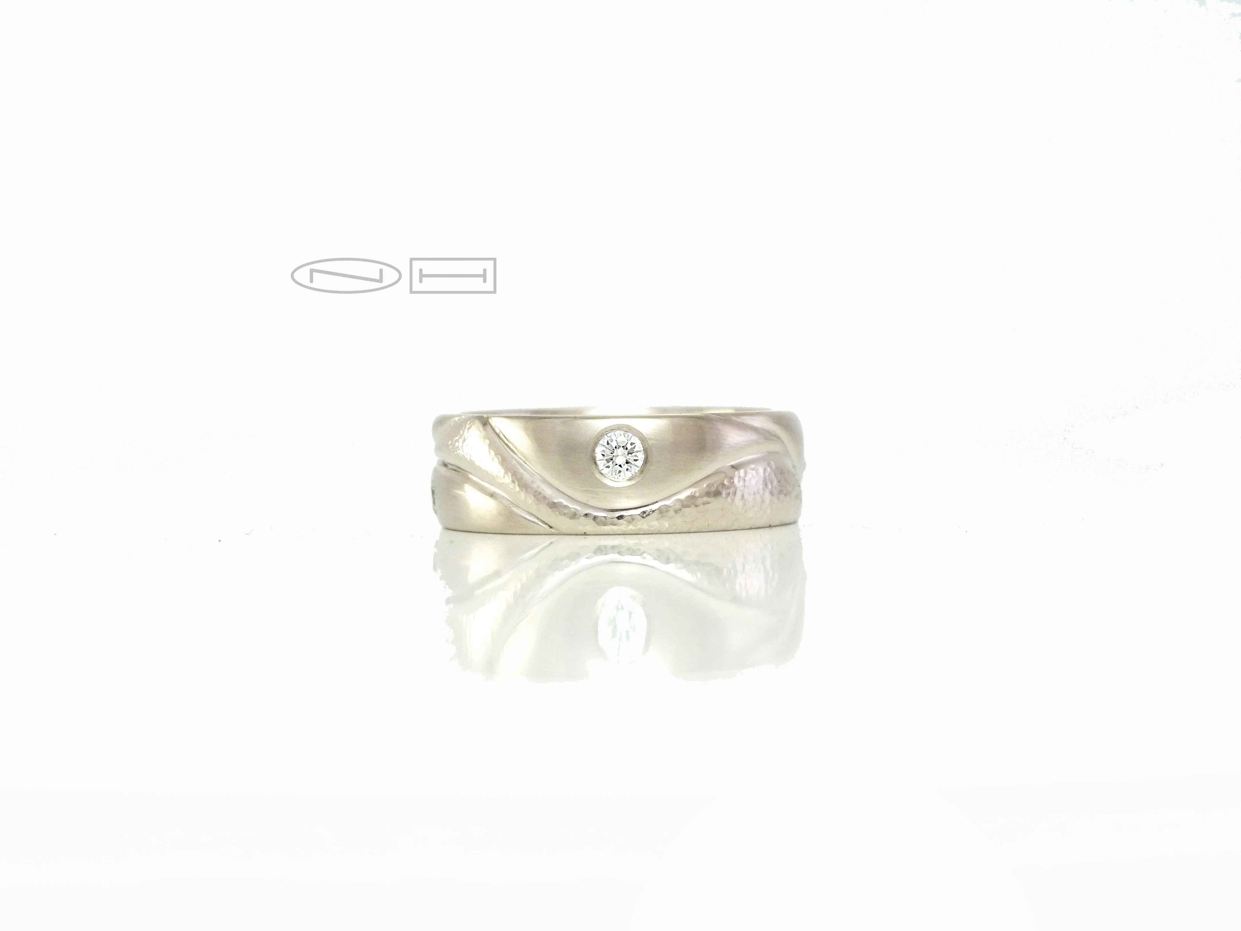 Hills and valleys single stone